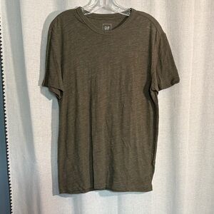 GAP Men's Olive Crew Neck Short Sleeve Tee